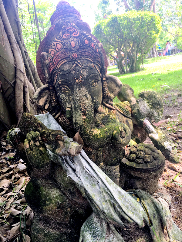 Ganesha Statue